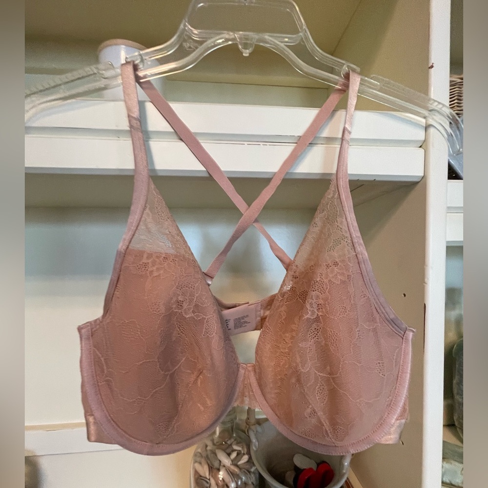 Soma  Criss-Cross Back Bra